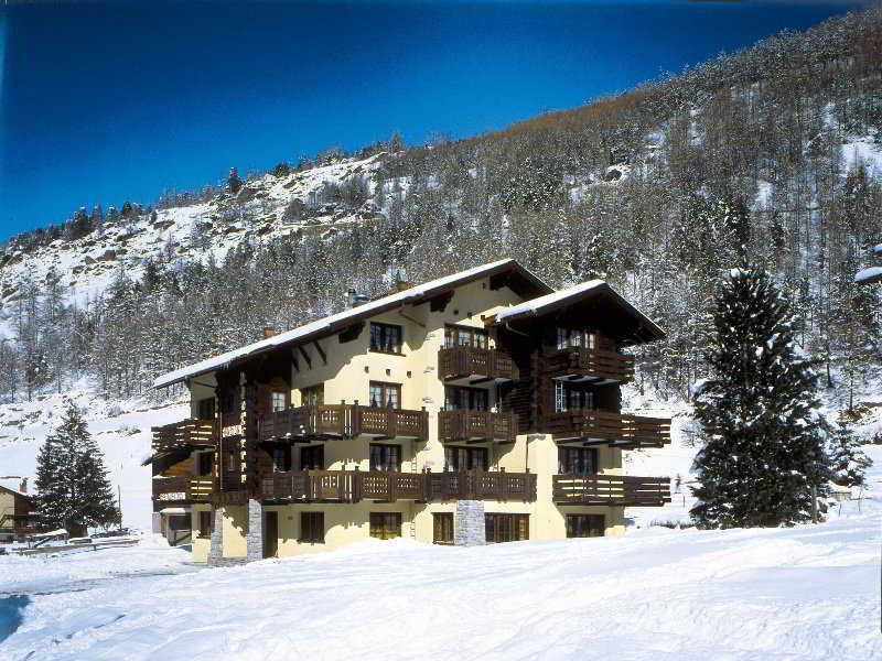 Hotel Baergsunnu Saas-Grund Exterior foto